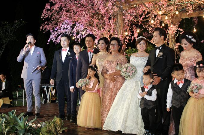 INDRA GRACIA WEDDING AT PENINSULA by Aldo Adela MC & Magician - 002 INDRA GRACIA WEDDING AT PENINSULA by Aldo Adela MC & Magician - 002