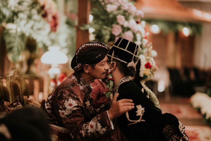 Traditional Wedding Alfi & Hendric by Alethaproject - 012 Traditional Wedding Alfi & Hendric by Alethaproject - 012
