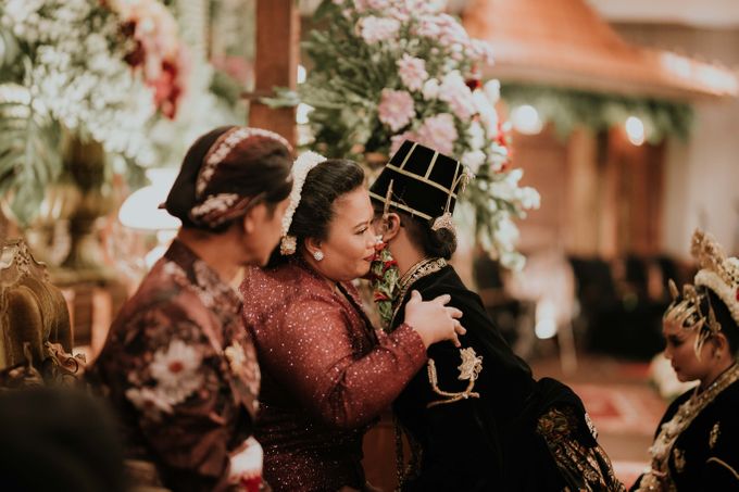 Traditional Wedding Alfi & Hendric by Alethaproject - 013 Traditional Wedding Alfi & Hendric by Alethaproject - 013