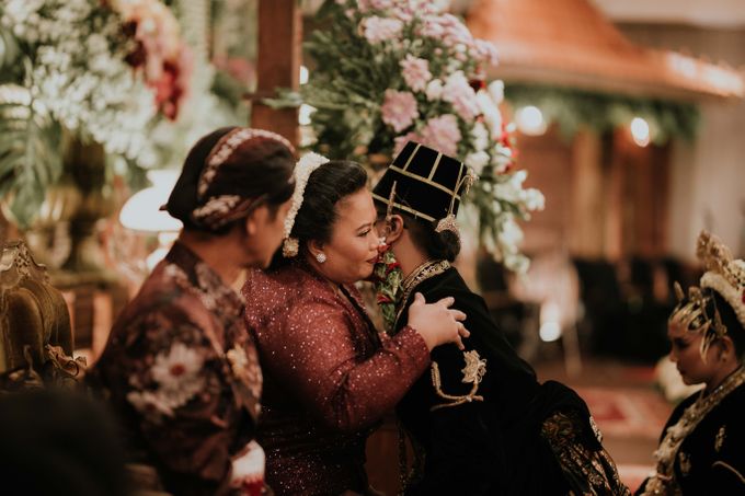 Traditional Wedding Alfi & Hendric by Alethaproject - 014 Traditional Wedding Alfi & Hendric by Alethaproject - 014