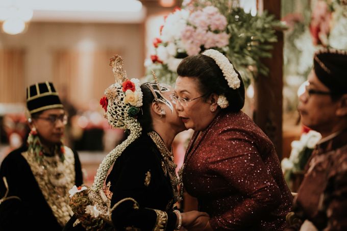 Traditional Wedding Alfi & Hendric by Alethaproject - 018 Traditional Wedding Alfi & Hendric by Alethaproject - 018