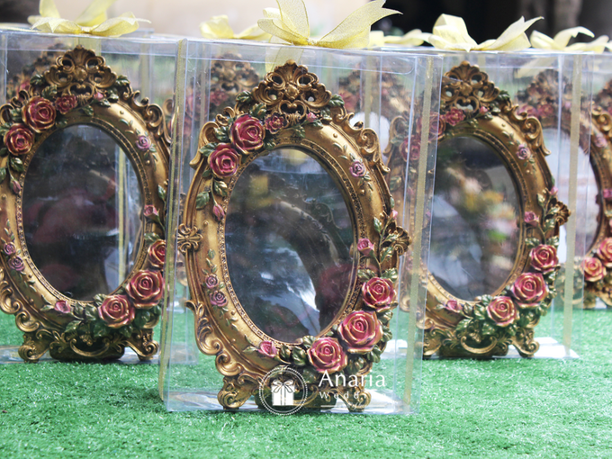 Titan & Rere Wedding Favors by Anaria Souvenir Pernikahan - 001 Titan & Rere Wedding Favors by Anaria Souvenir Pernikahan - 001