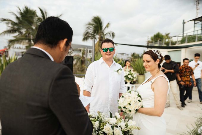 Furama Xclusive Legal Wedding by White Roses Planner - 003 Furama Xclusive Legal Wedding by White Roses Planner - 003
