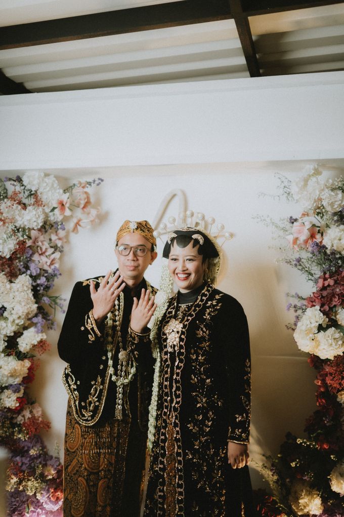 The Wedding of Astri & Bianda by Decor Everywhere - 014