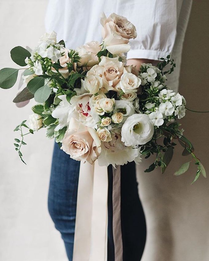 Bridal Bouquets by Floral Magic - 004 Bridal Bouquets by Floral Magic - 004