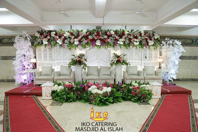 Dekorasi Pelaminan by IKO Catering Service dan Paket Pernikahan - 035 Dekorasi Pelaminan by IKO Catering Service dan Paket Pernikahan - 035