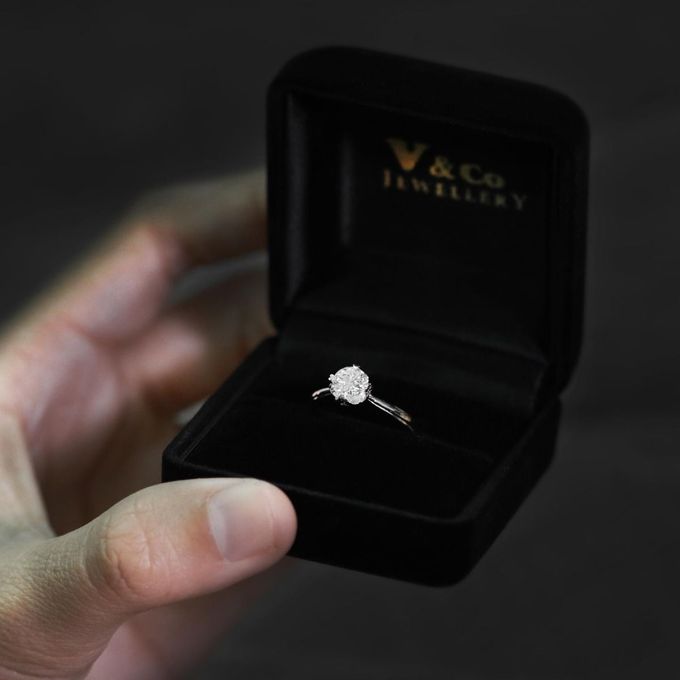 Diamond Ring by V&Co Jewellery - 002 Diamond Ring by V&Co Jewellery - 002