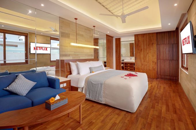 Honeymoon Package at Sanavie Villa by Ayona Villa - 004 Honeymoon Package at Sanavie Villa by Ayona Villa - 004