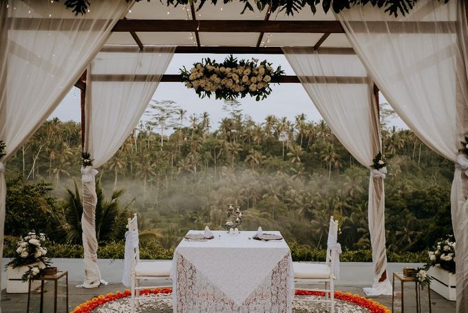 Jenny & Morgan's Elopement Wedding Celebration In Ubud by Amora Bali Weddings - 031 Jenny & Morgan's Elopement Wedding Celebration In Ubud by Amora Bali Weddings - 031