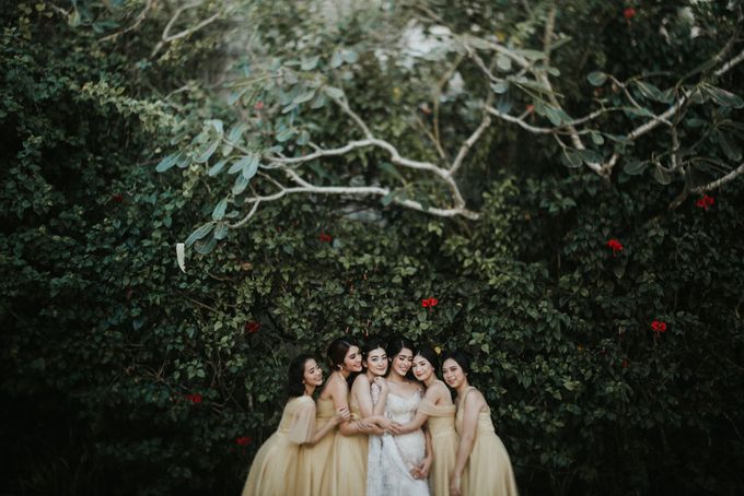 Ana Octarina & Adie Baron - Wedding Day - Tirtha Bridal by ILUMINEN - 017 Ana Octarina & Adie Baron - Wedding Day - Tirtha Bridal by ILUMINEN - 017