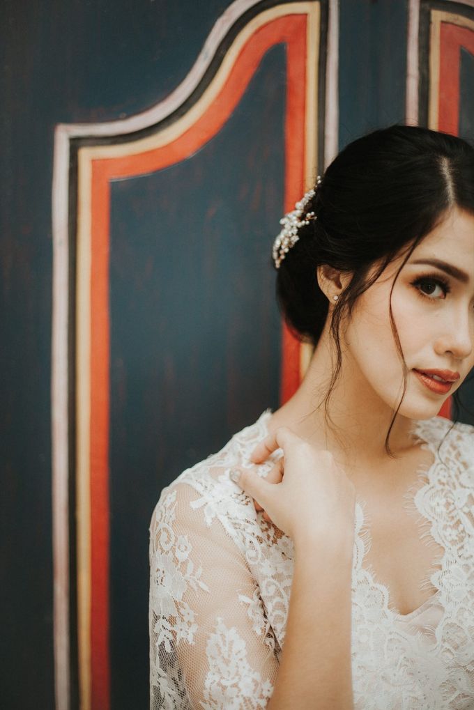Ana Octarina & Adie Baron - Wedding Day - Tirtha Bridal by ILUMINEN - 009 Ana Octarina & Adie Baron - Wedding Day - Tirtha Bridal by ILUMINEN - 009