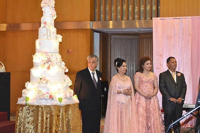 Devin & Devina Wedding Cake by Liebelux Cake - 003 Devin & Devina Wedding Cake by Liebelux Cake - 003