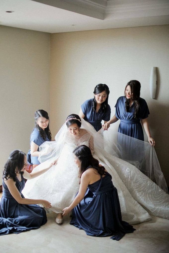 BRIDESMAID DRESS INFINITY DRESS by Infibrides ID - 002 BRIDESMAID DRESS INFINITY DRESS by Infibrides ID - 002