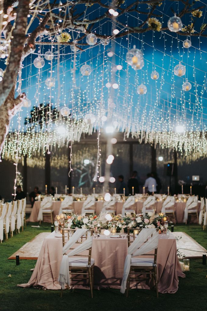 Romantic Modern Wedding at Alila Uluwatu Bali by Silverdust Decoration - 022 Romantic Modern Wedding at Alila Uluwatu Bali by Silverdust Decoration - 022