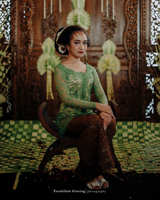 Siraman and Traditional Javanese Wedding - Yovina & Dwi by Fatahillah Ginting Photography - 016