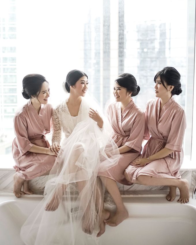 Ritz Carlton - Edsel & Velin by Maestro Wedding Organizer - 020 Ritz Carlton - Edsel & Velin by Maestro Wedding Organizer - 020
