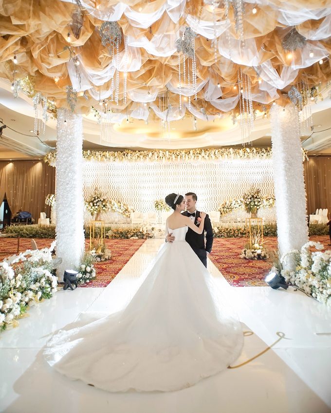 Ritz Carlton - Edsel & Velin by Maestro Wedding Organizer - 024 Ritz Carlton - Edsel & Velin by Maestro Wedding Organizer - 024
