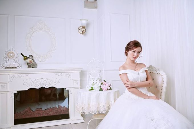 Studio Pre-wedding Bridal Photography by Makeupwifstyle - 005 Studio Pre-wedding Bridal Photography by Makeupwifstyle - 005