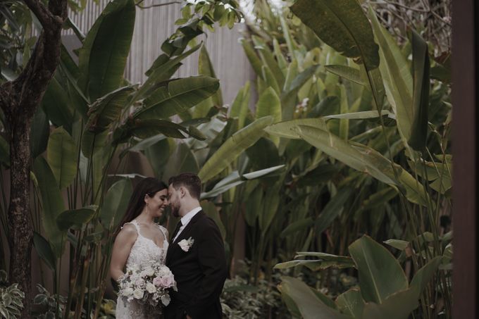 Mindy & Cameron Wedding at W Hotel Bali by AKSA Creative - 038 Mindy & Cameron Wedding at W Hotel Bali by AKSA Creative - 038
