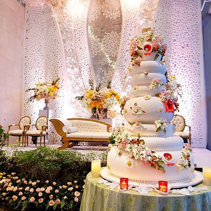 Custom Wedding Cake - September 2018 by RR CAKES - 009 Custom Wedding Cake - September 2018 by RR CAKES - 009