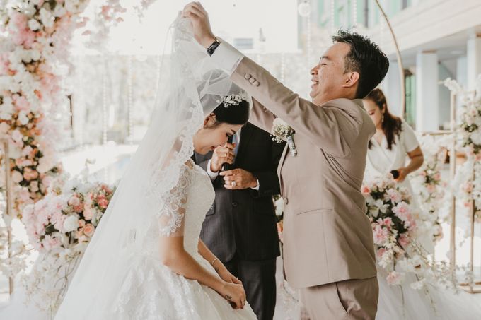 Wedding Day of Riko & Lianti by Magnifique Wedding Organizer - 014 Wedding Day of Riko & Lianti by Magnifique Wedding Organizer - 014