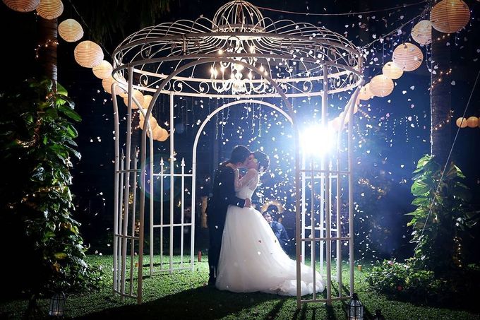 Outdoor Beautiful Moment by Hotel Artotel Mangkuluhur by IKK Wedding - 003 Outdoor Beautiful Moment by Hotel Artotel Mangkuluhur by IKK Wedding - 003