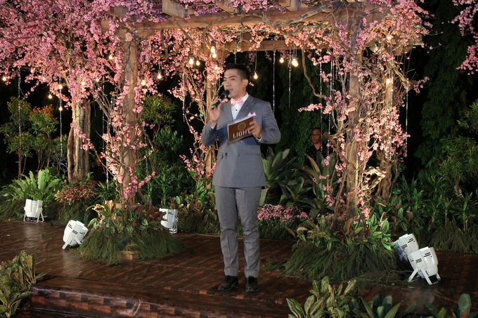 INDRA GRACIA WEDDING AT PENINSULA by Aldo Adela MC & Magician - 003