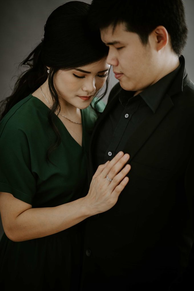 Octa & Elvita Intimate Indoor by KIN Moments - 045 Octa & Elvita Intimate Indoor by KIN Moments - 045