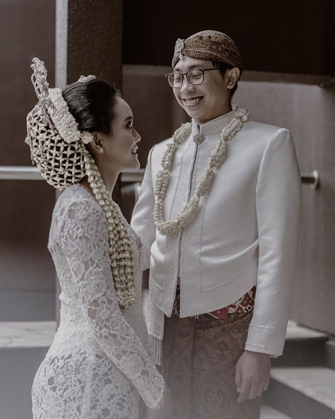 The Wedding of Santi & Rantau by Chandani Weddings - 001 The Wedding of Santi & Rantau by Chandani Weddings - 001