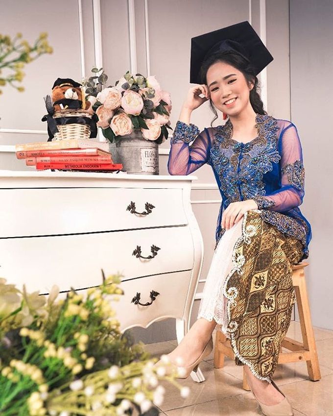 Kebaya Wisuda by Rosegold - 002 Kebaya Wisuda by Rosegold - 002