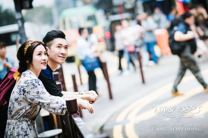 Bustling Street of Hong Kong by Cang Ai Wedding - 024