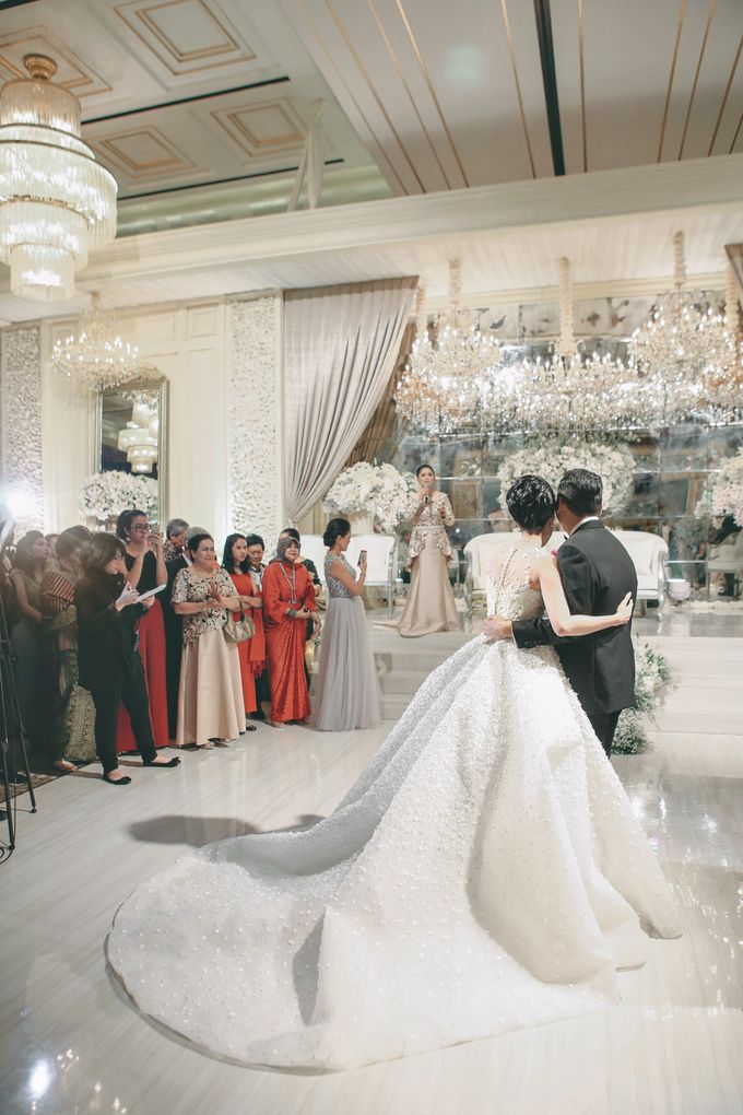 A WEDDING AT FOUR SEASONS by AIRY - 016 A WEDDING AT FOUR SEASONS by AIRY - 016