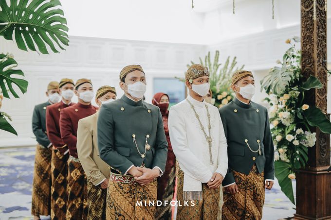 Menara Mandiri - Javanese Wedding of Helma & Putri by Menara Mandiri by IKK Wedding (ex. Plaza Bapindo) - 006 Menara Mandiri - Javanese Wedding of Helma & Putri by Menara Mandiri by IKK Wedding (ex. Plaza Bapindo) - 006