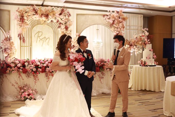 MC Wedding intimate at Padang Room Westin Jakarta by Anthony Stevven by Vica Decoration - 033 MC Wedding intimate at Padang Room Westin Jakarta by Anthony Stevven by Vica Decoration - 033