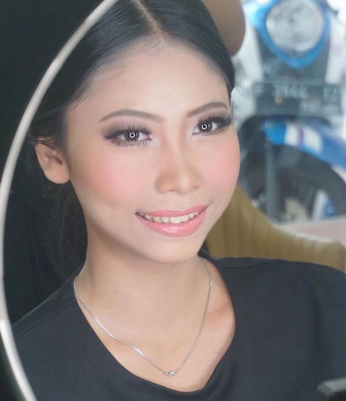 Bride Test Makeup for Ms. Theresia by MRS Makeup & Bridal - 003