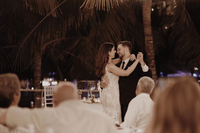 Mindy & Cameron Wedding at W Hotel Bali by AKSA Creative - 046 Mindy & Cameron Wedding at W Hotel Bali by AKSA Creative - 046
