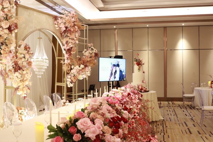 Entertainment jazz wedding at westin hotel jakarta - Double V entertainment by Double V Entertainment - 028 Entertainment jazz wedding at westin hotel jakarta - Double V entertainment by Double V Entertainment - 028