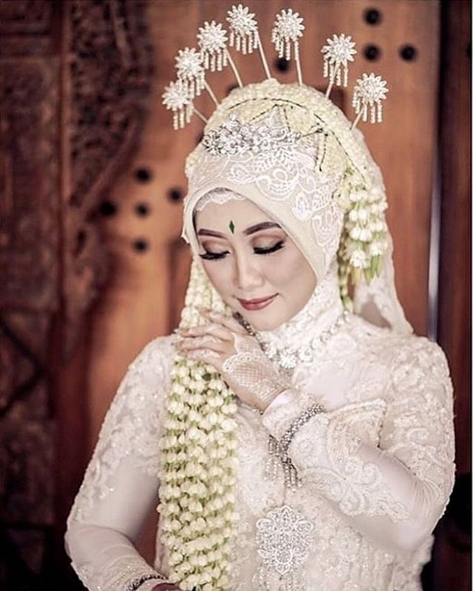 The Wedding of Ms. Bunga by Rumah Joglo Pandu - 006 The Wedding of Ms. Bunga by Rumah Joglo Pandu - 006