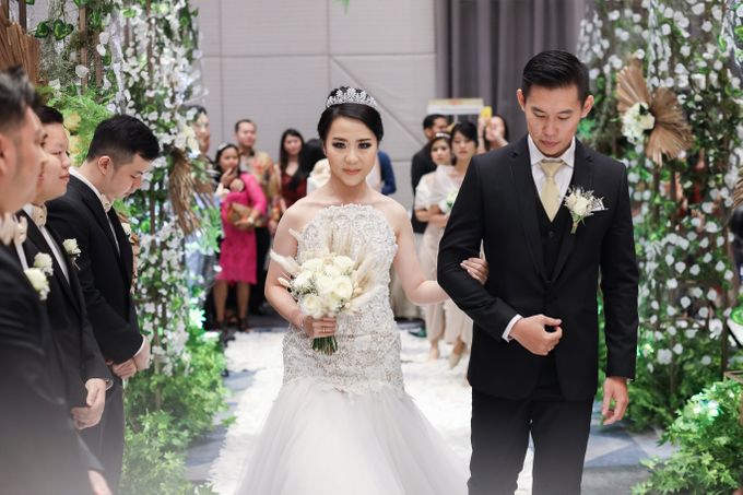 Puri Financial Tower - Edward & April by Matteo Wedding Organizer - 037 Puri Financial Tower - Edward & April by Matteo Wedding Organizer - 037