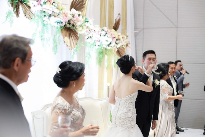 Puri Financial Tower - Edward & April by Matteo Wedding Organizer - 040 Puri Financial Tower - Edward & April by Matteo Wedding Organizer - 040