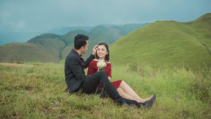 Prewed Danau Toba Samosir by tobature lake toba photography - 007