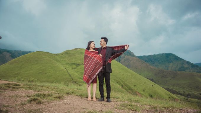 Prewed Danau Toba Samosir by tobature lake toba photography - 006