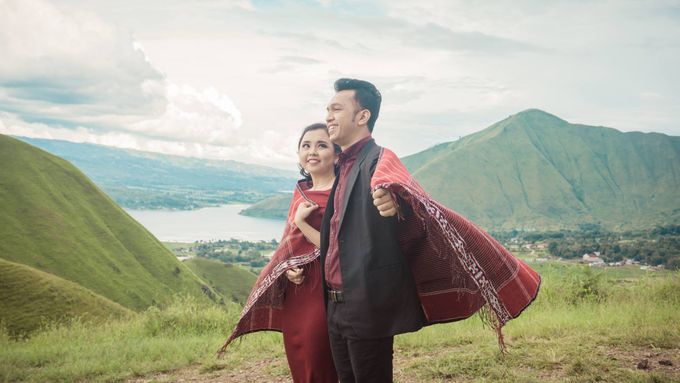 Prewed Danau Toba Samosir by tobature lake toba photography - 005