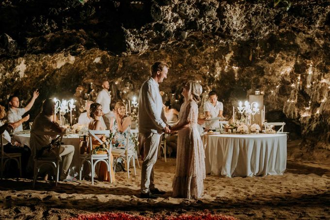 Maddi & Cam's Wedding Ceremony Followed By A Romantic Dinner In A Private Beach Cave in Nusa Dua, Bali by Amora Bali Weddings - 047