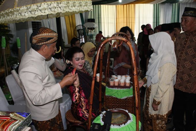 Siraman Tika (22 Agustus 2014) by Arum Ndalu Sanggar Rias Pengantin - 008