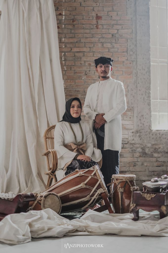Prewedding TEBE & RIRIN Fanziphotowork X upiedam by CORELLIA INVITATION - 005 Prewedding TEBE & RIRIN Fanziphotowork X upiedam by CORELLIA INVITATION - 005