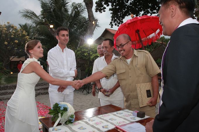 Beach Wedding by lombok wedding planner - 005 Beach Wedding by lombok wedding planner - 005