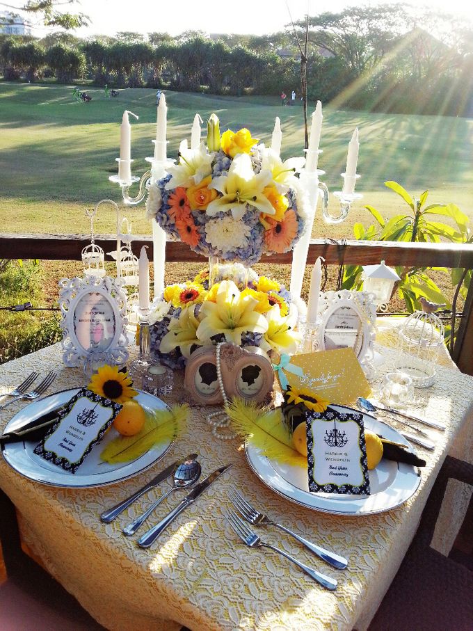 The Yellow Bright by Roseveelt Florist - 008 The Yellow Bright by Roseveelt Florist - 008