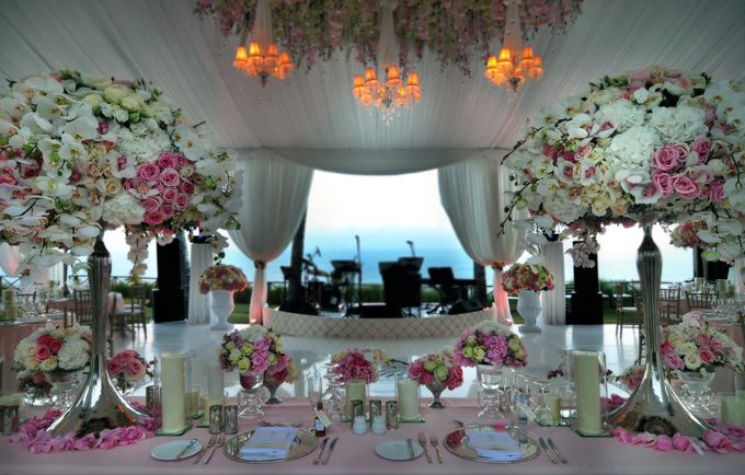 Romantic Blush Wedding in Bali by Flora Lines Decoration - 001 Romantic Blush Wedding in Bali by Flora Lines Decoration - 001