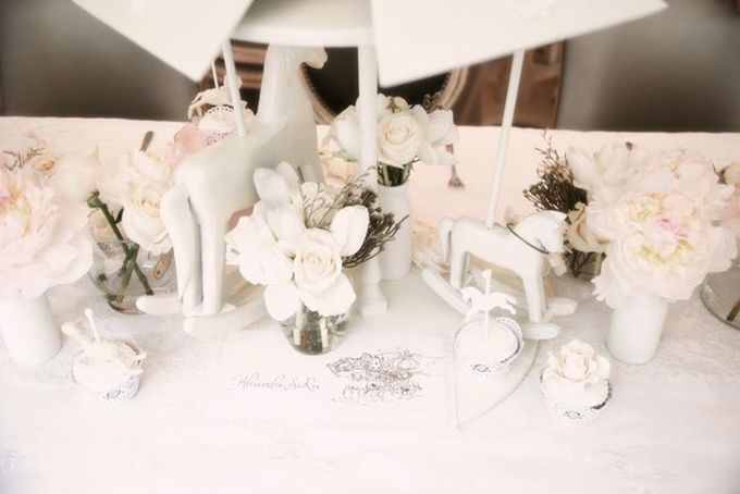 Sierra's french white carousel by Tea Rose Wedding Designer - 004 Sierra's french white carousel by Tea Rose Wedding Designer - 004